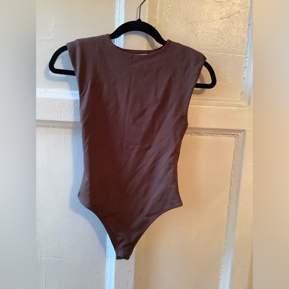 Babaton Tops - Babaton Ladies Bodysuit